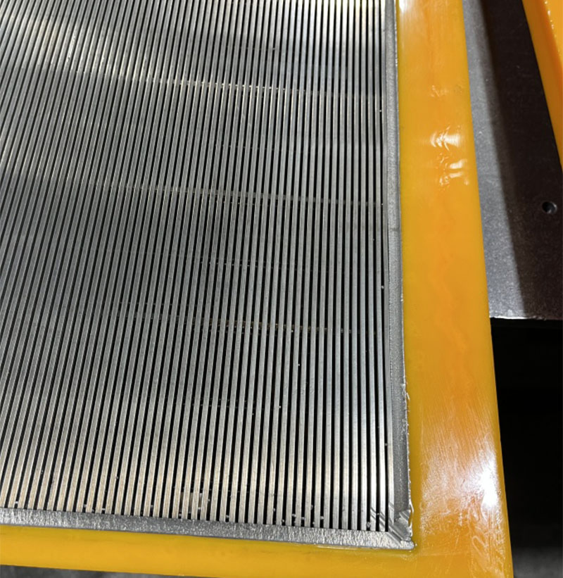 Wedge Wire Vibrating Screen5